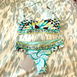 Holiday Stunner! Emilio Pucci BNWT Bikini aquatic