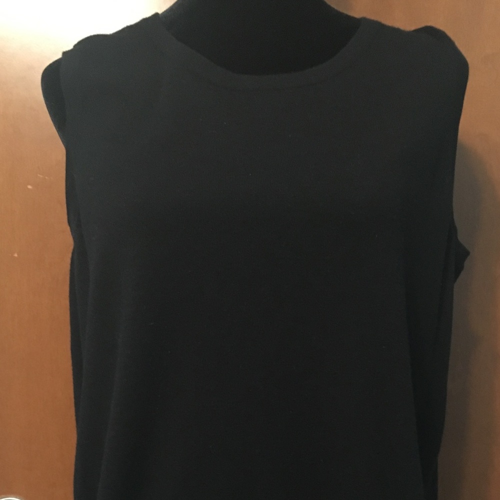 Great basic black sleeveless sweater