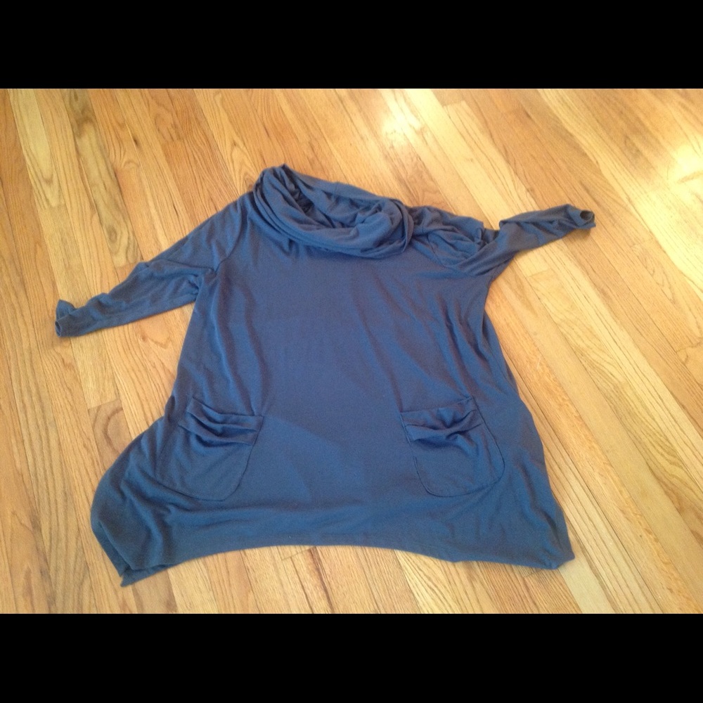 Inc gray tunic with side pockets