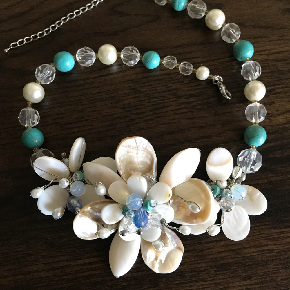 Flower Chocker Necklace