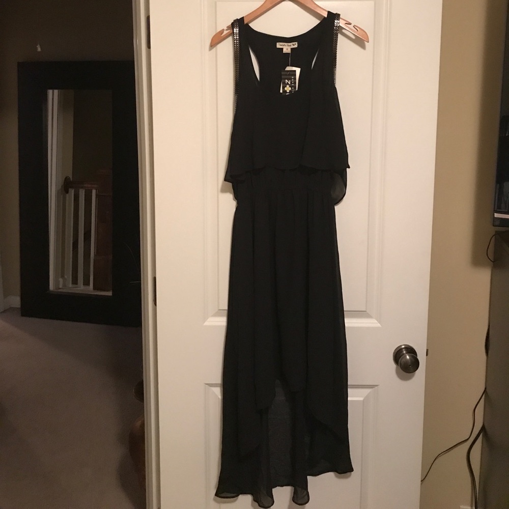 Sexy black high - low dress