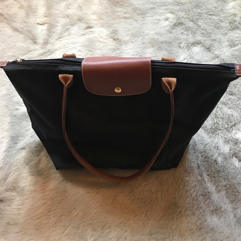 Large Longchamp Shoulder Tote in Black