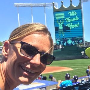 Meet your Posher, Bobbi