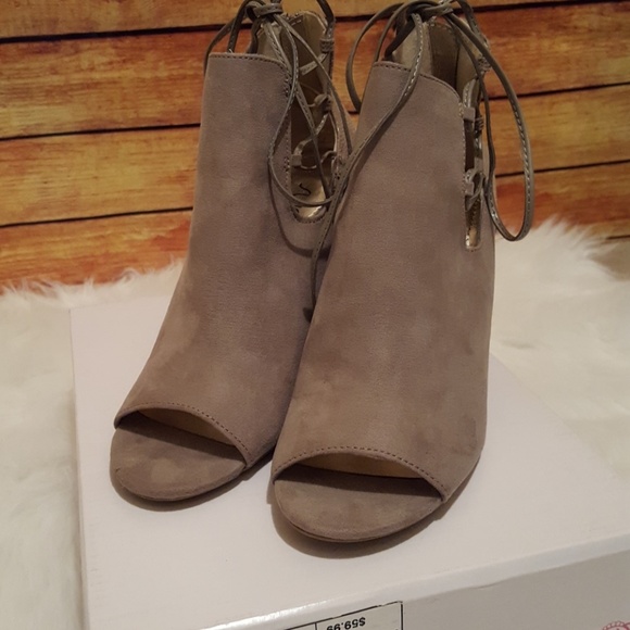 Faux Suede Peep Toe Heels NWOT - Picture 2 of 8