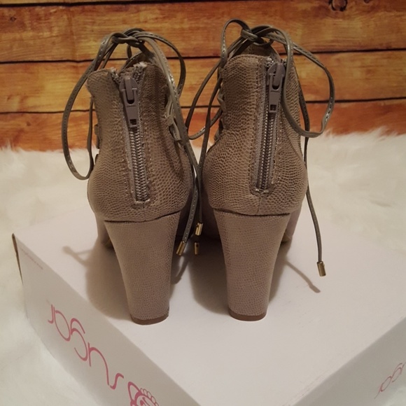 Faux Suede Peep Toe Heels NWOT - Picture 3 of 8