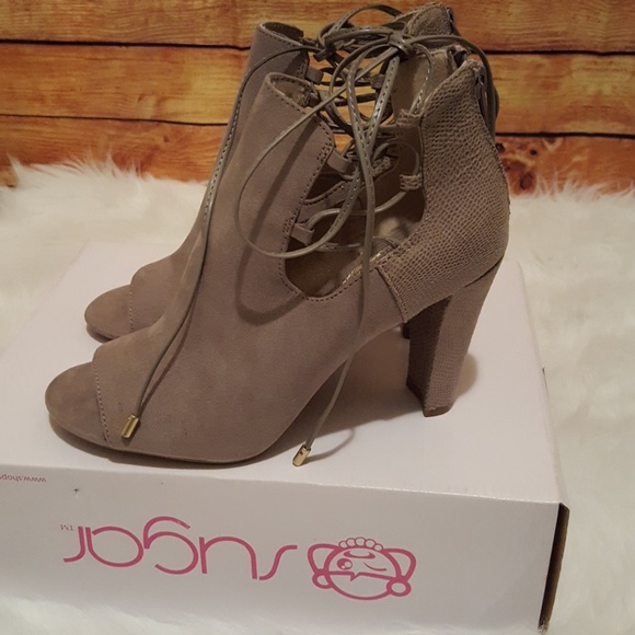 Faux Suede Peep Toe Heels NWOT - Picture 7 of 8