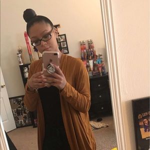 Meet your Posher, Makayla