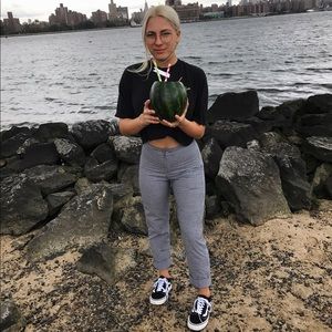 Meet your Posher, Charlotte