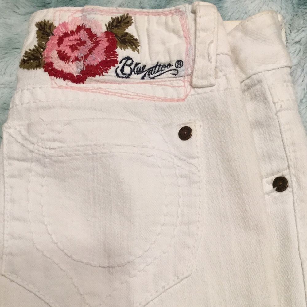NWOT White jeans..Never worn - Picture 3 of 10