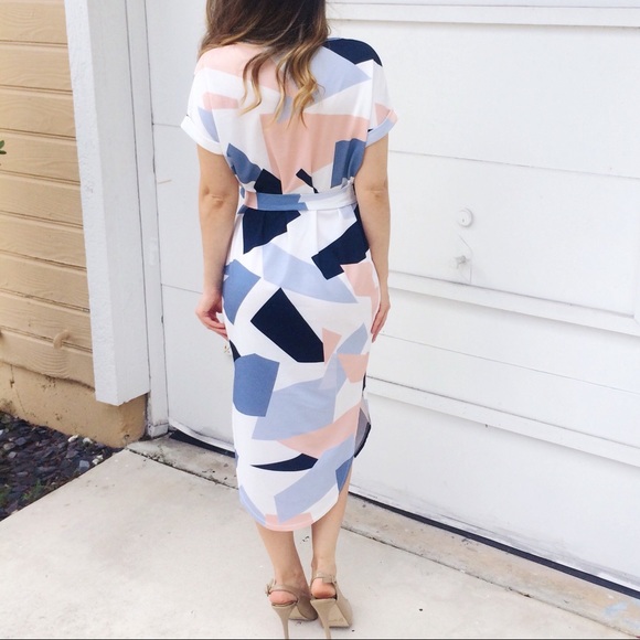 ✨LARGE ONLY✨Geometric Tie-Waist Midi Dress - Picture 3 of 6