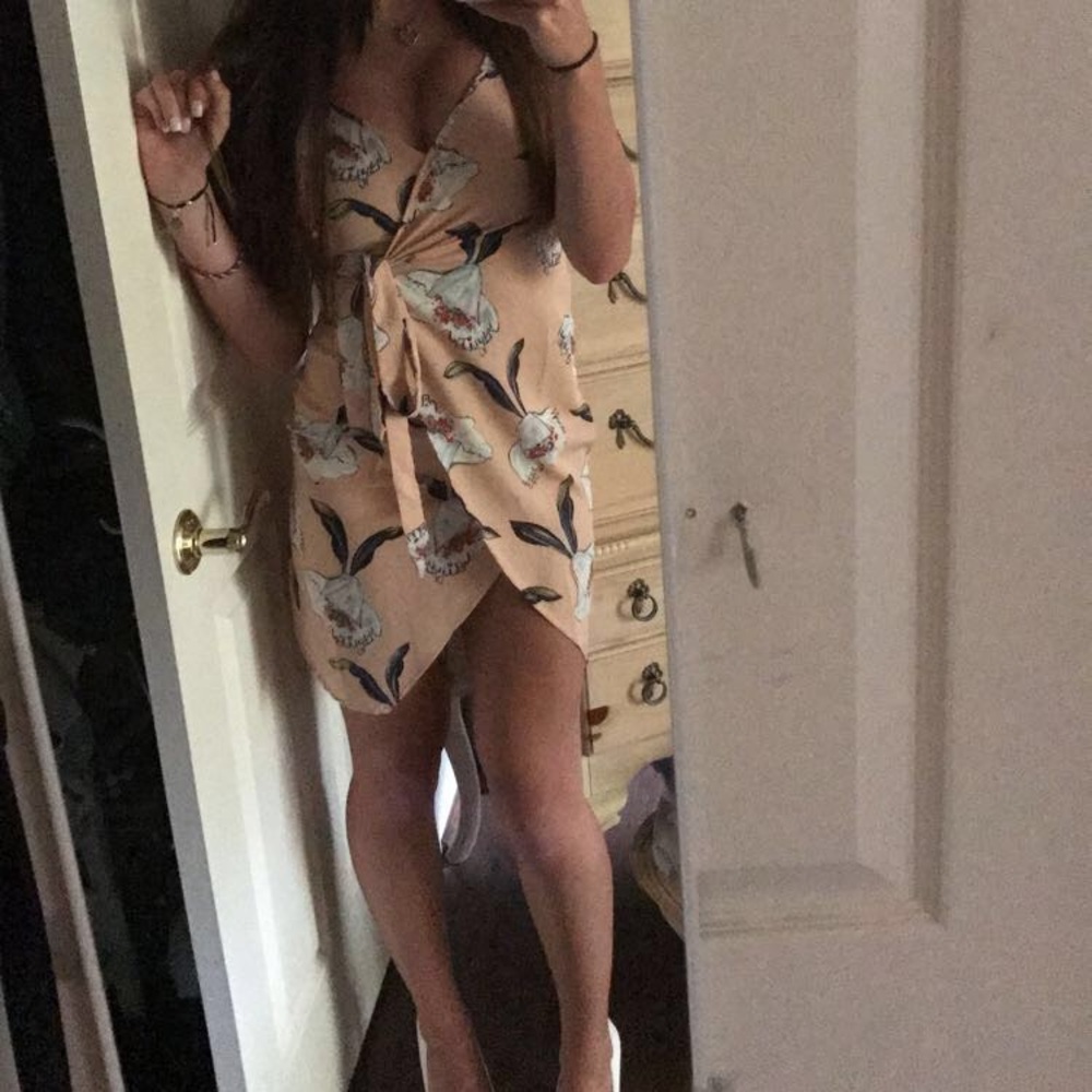 FLORAL WRAP DRESS