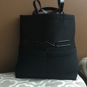 Mac Cosmetic BagNew & Exclusive to Devoted Members