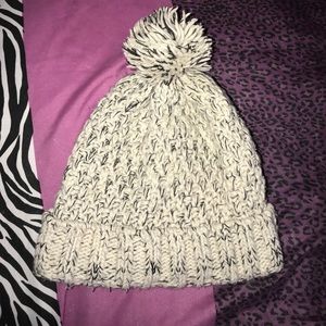 One size fits all beanie from forever 21