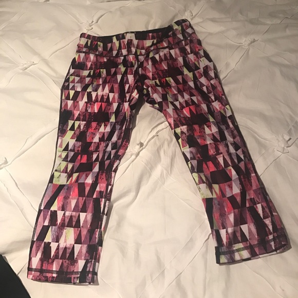 FUN CROP LEGGING - Picture 1 of 1