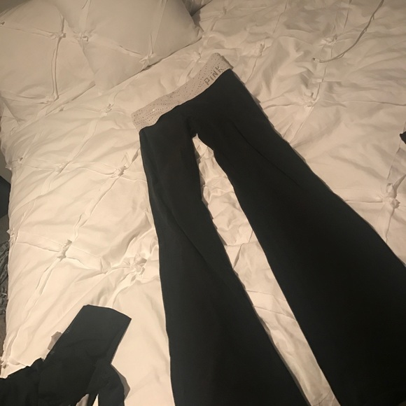 PINK YOGA PANTS - Picture 2 of 2