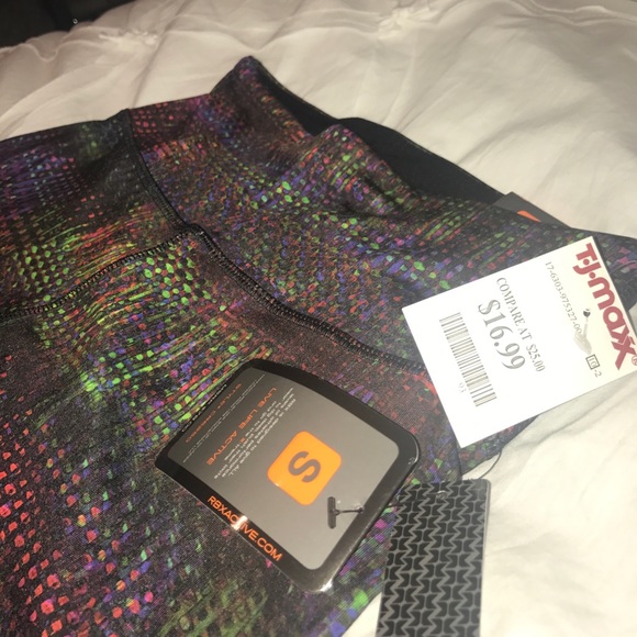 PATTERNED LEGGINGS - Picture 1 of 2