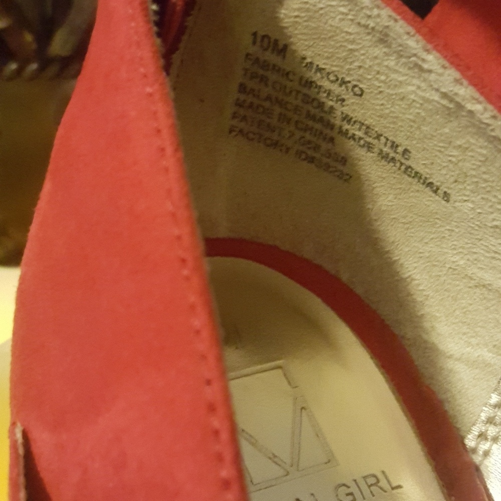 Red heels - Picture 4 of 4