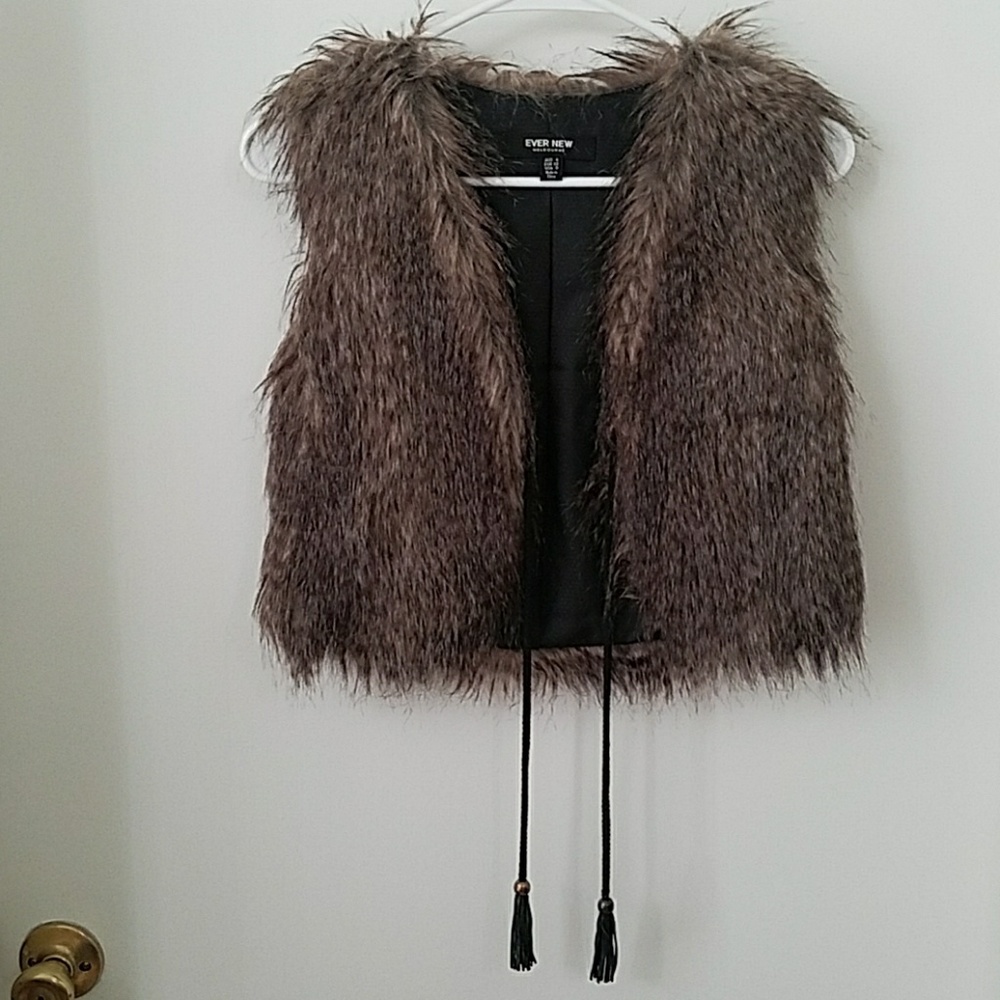 EVER NEW Faux Fur Short Vest
