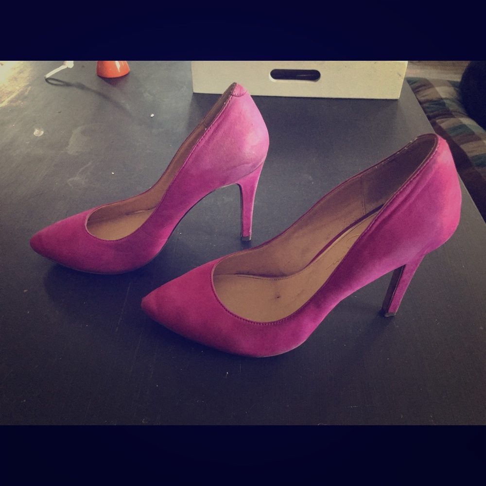 Jessica Simpson Magenta Suede Shoes