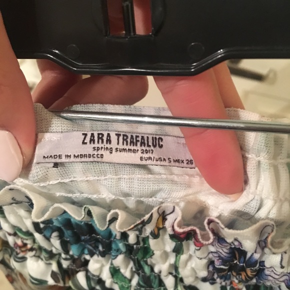 Zara off shoulder crop top✨✨✨ - Picture 2 of 3