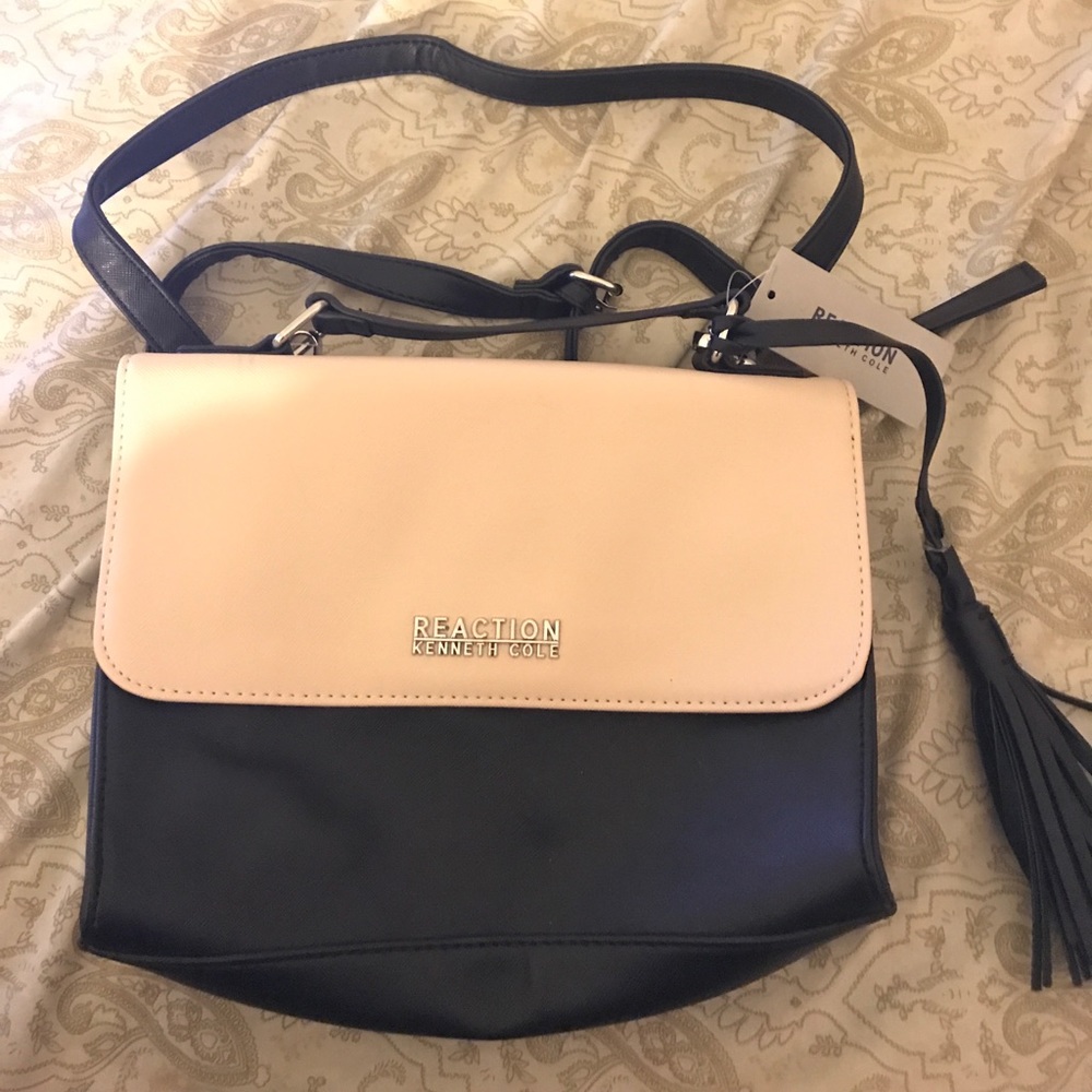 Kenneth Cole Reaction Crossover Bag