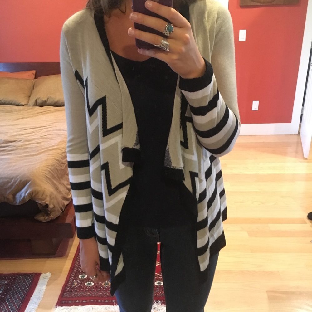 Aztec beige & black zig zag striped cardigan