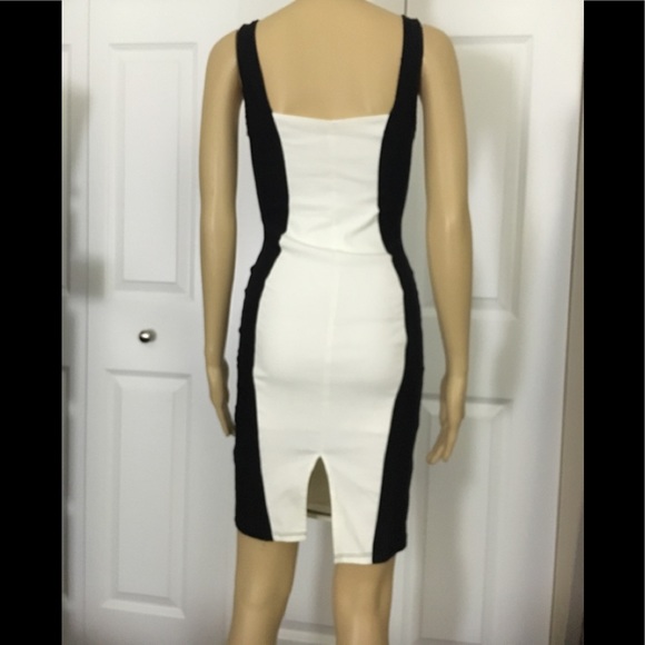 Body conscious dress - Picture 3 of 5