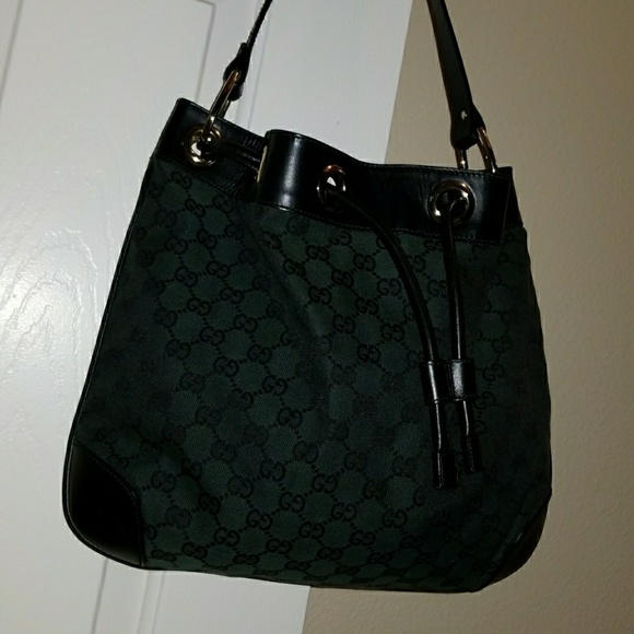 Gucci -SOLD- - Picture 3 of 8