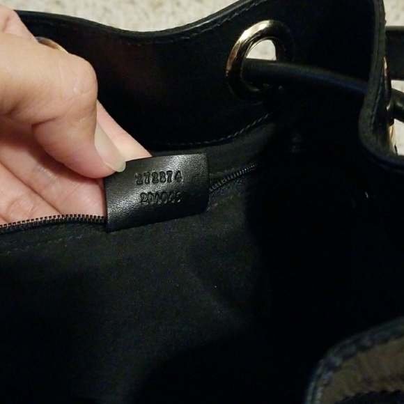 Gucci -SOLD- - Picture 8 of 8