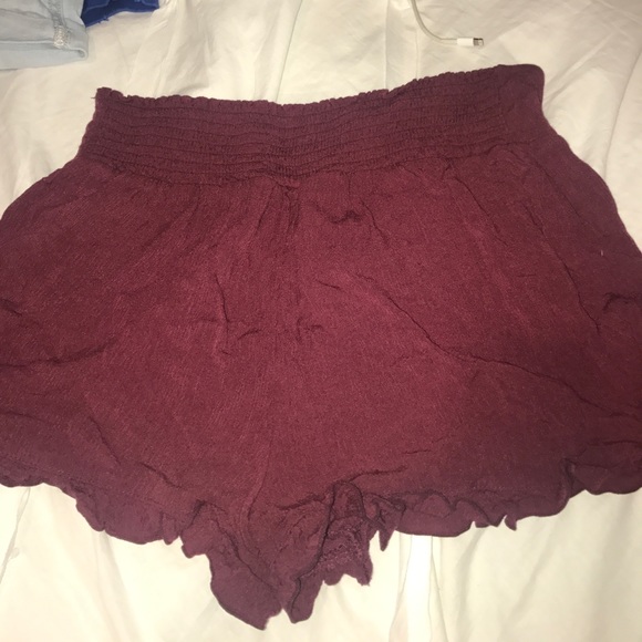 embroidered flower shorts - Picture 2 of 2