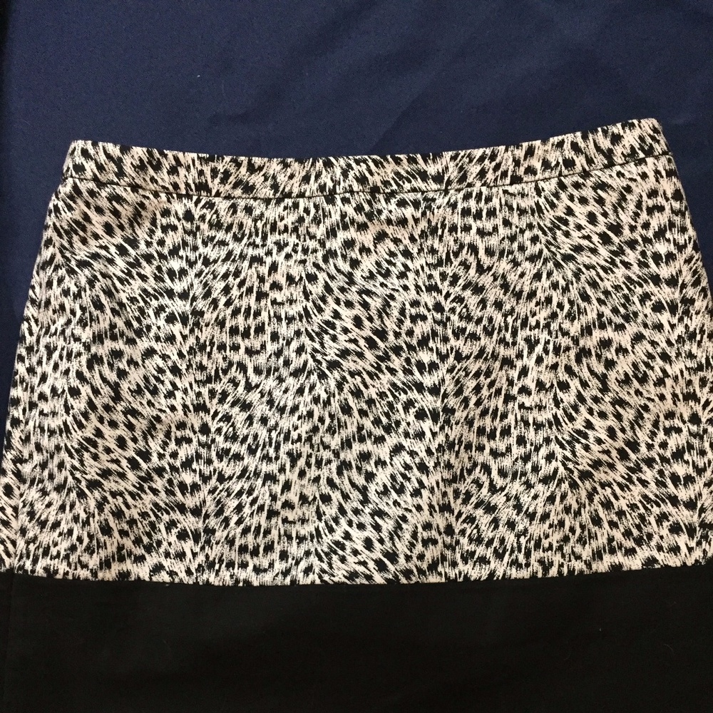 BLACK AND WHITE CHEETAH SKIRT BY MICHAEL KORS
