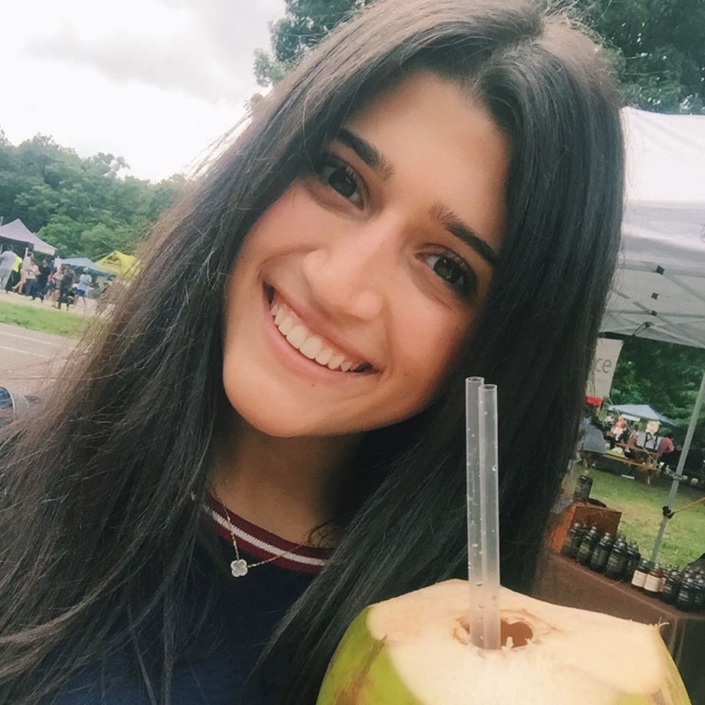 Meet your Posher, Cristina