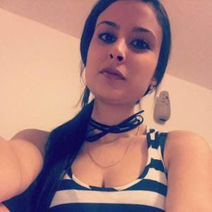 Meet your Posher, Yenifer