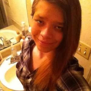 Meet your Posher, Emilee