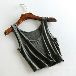 Sporty grey crop top