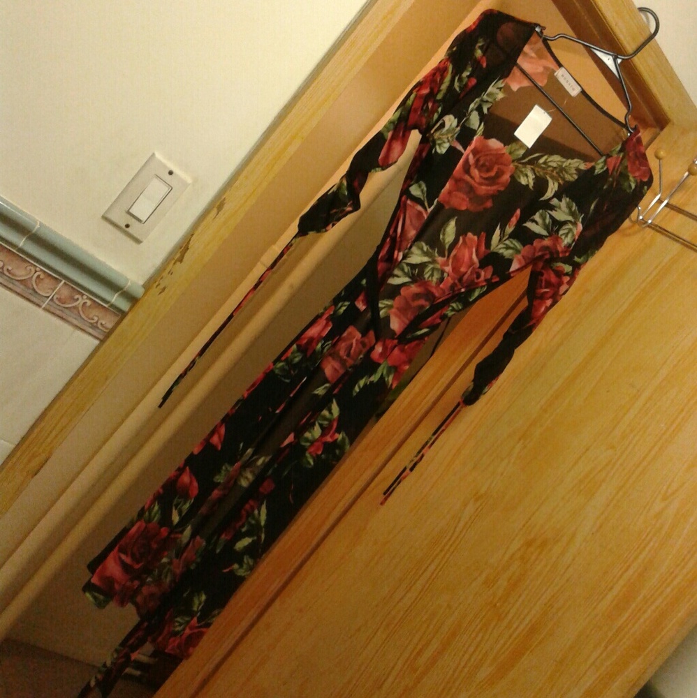 Belted Roseprint Duster - Picture 3 of 8