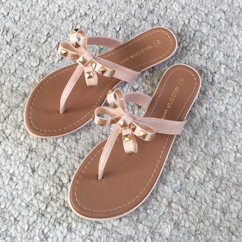 Wild Diva Studded Bow Flip Flops Thong Sandal