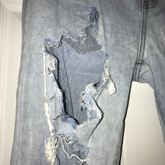 ripped jeans - Picture 4 of 4