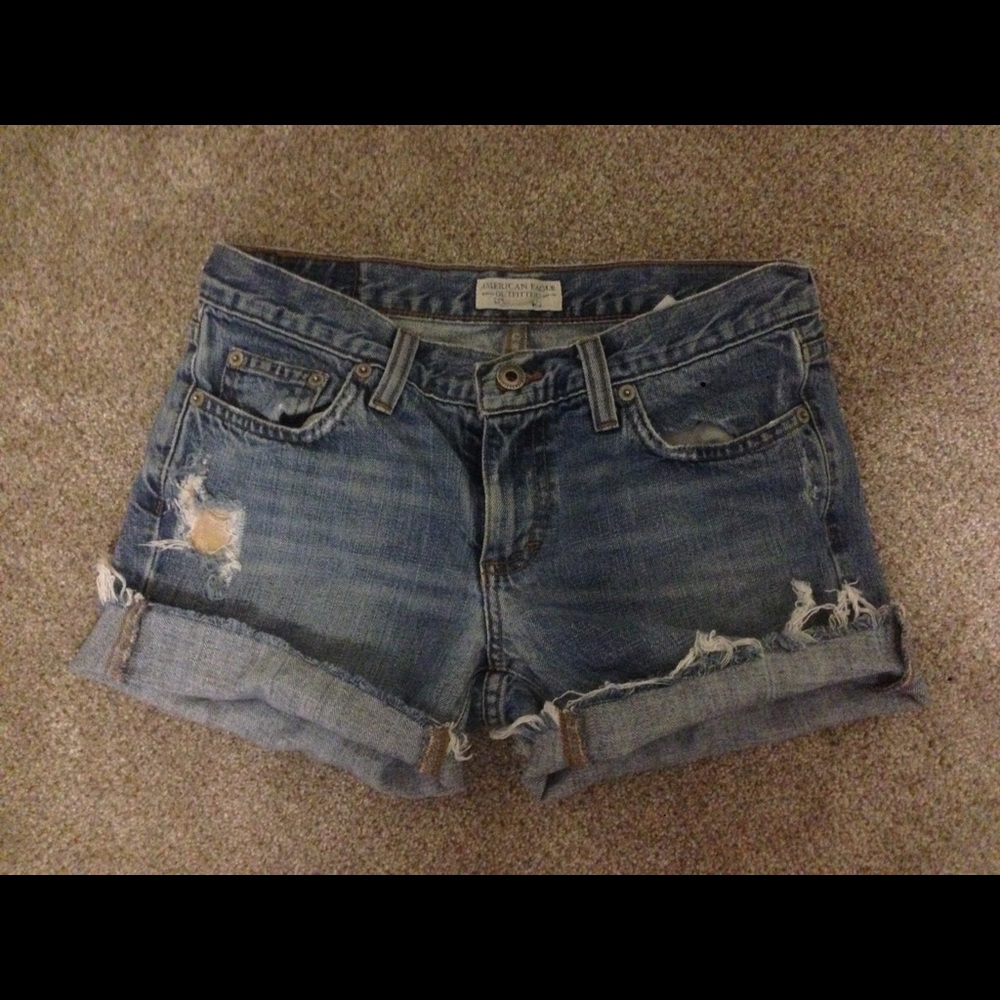 American Eagle short shorts