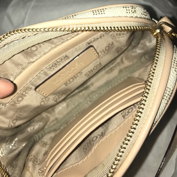 MK CROSSBODY - Picture 2 of 2