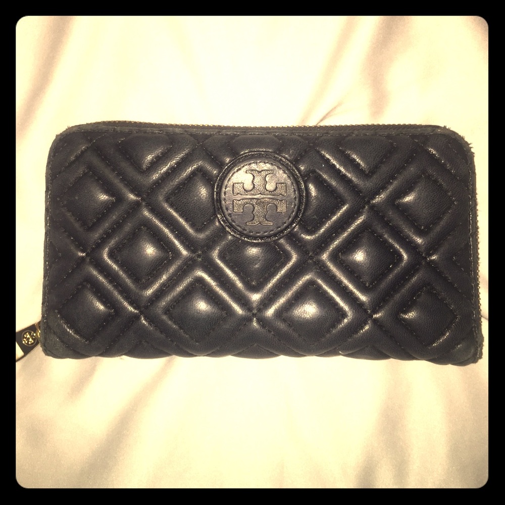 Tory Burch Black Quilted Wallet