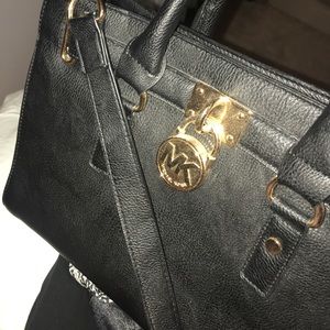 MK PURSE