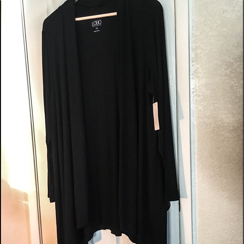 LOGO Lori Goldstein light weight sweater plus size