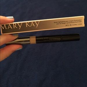 Mary Kay Facial Highlighting Pen Shade 2
