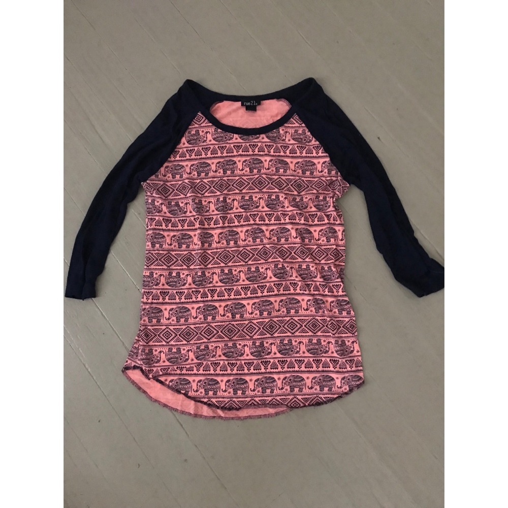 Pink elephant quarter sleeve