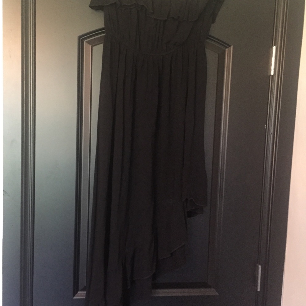 Black Torrid Asymmetrical strapless dress Sz 1