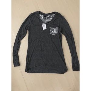 Grey long sleeve elephant shirt