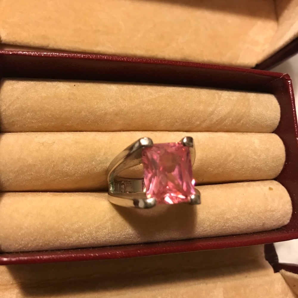 Lia Sofia Ring Size 6