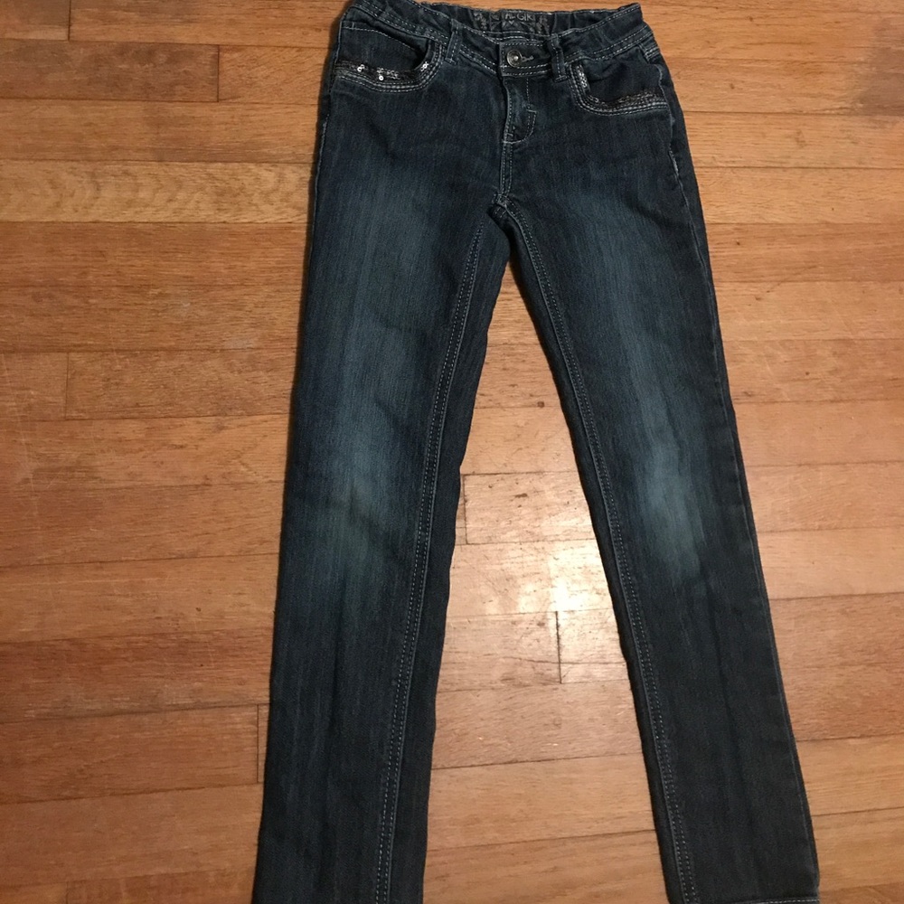 Girls size 10R dark wash jeans.