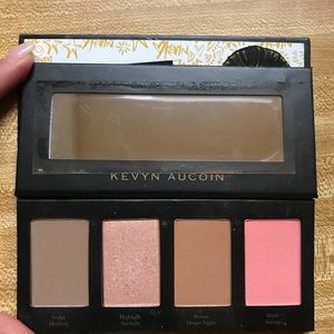 Kevyn Aucoin Contour Palette: 4 in 1 Face